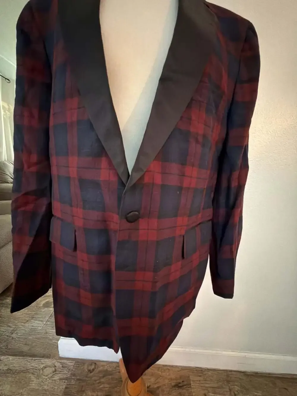 Nordstrom Plaid Tuxedo Dinner Jacket Burgundy Black Satin Shawl Collar